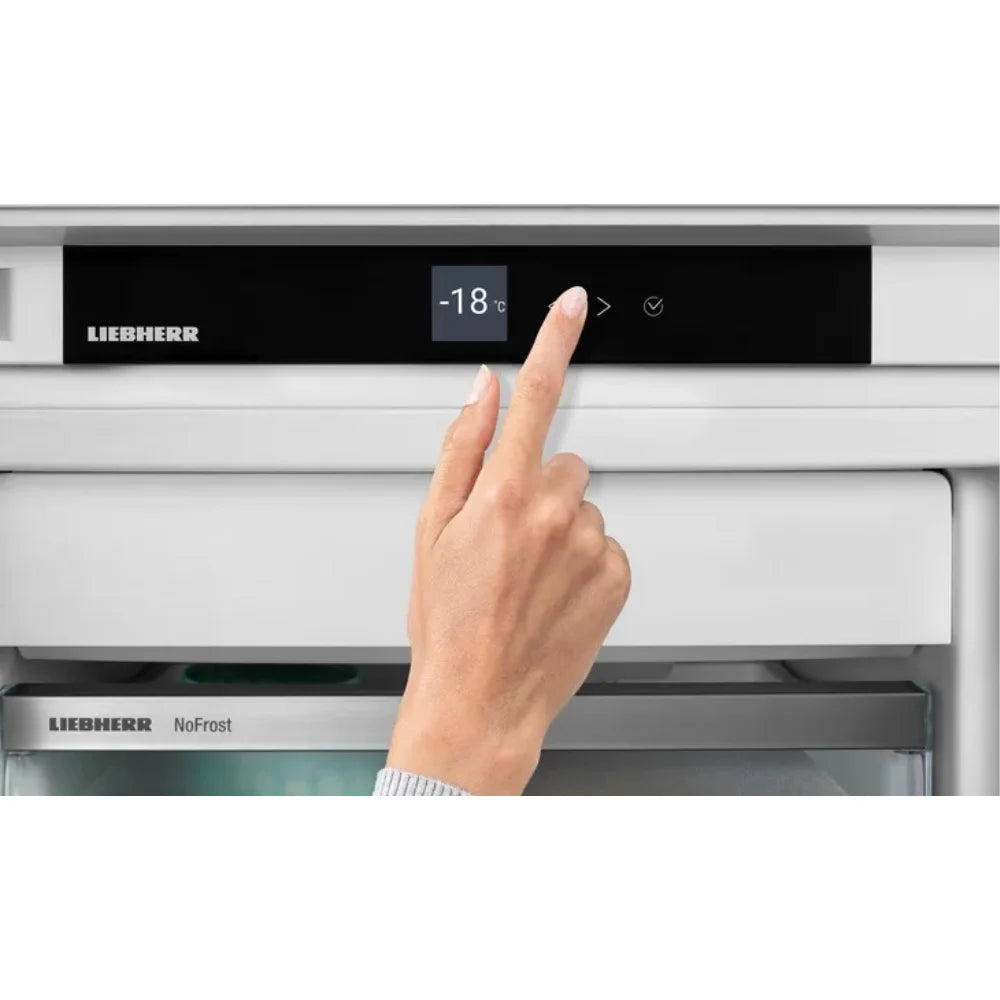 Liebherr 201.5cm No Frost Fridge Freezer - Silver | CNSDA-5723