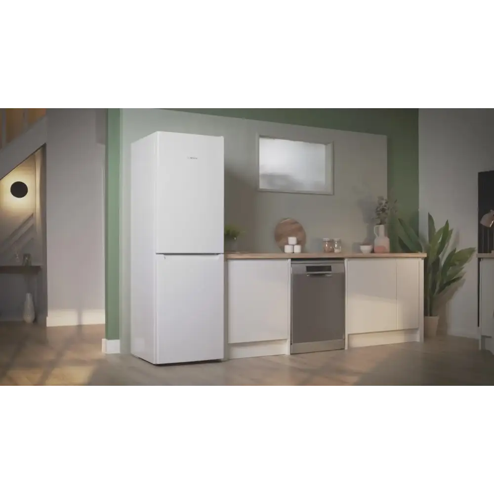 Bosch Serie 2 186cm 50/50 Frost Free Fridge Freezer - White | KGN34NWEAG