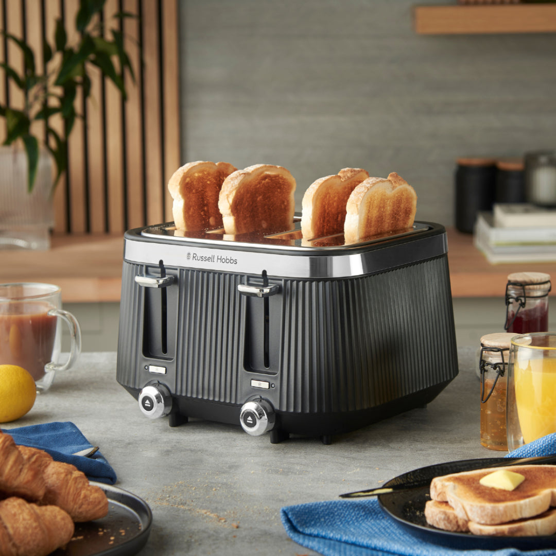 Russell Hobbs Bronte 4 Slice Toaster - Black | 26770