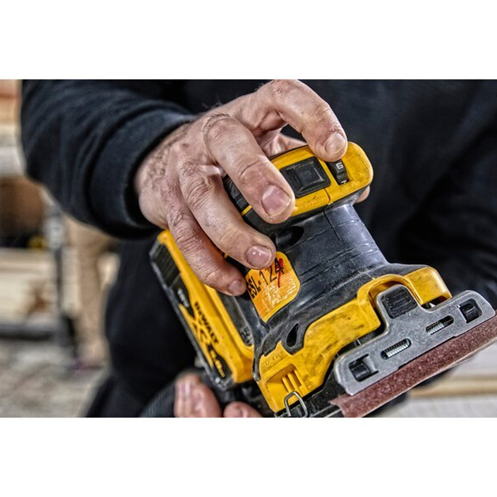 Dewalt DCW200N XR Brushless 1/4 Sheet Palm Sander 18V Bare Unit | DEWDCW200N