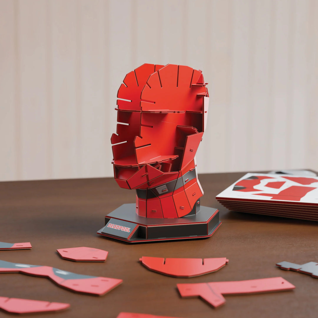 University Games Marvel Studios: Deadpool Mask 3D | U08655