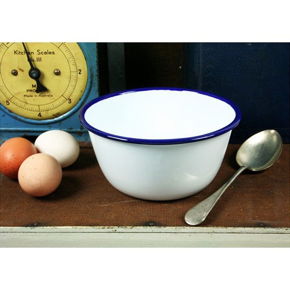 Falcon 16cm Enamel Pudding Bowl with Blue Rim | EN0516