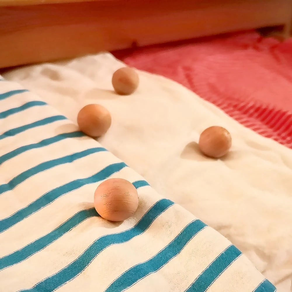 Zero In Cedarwood Moth Repellent Balls - 20 Pack | ZER031