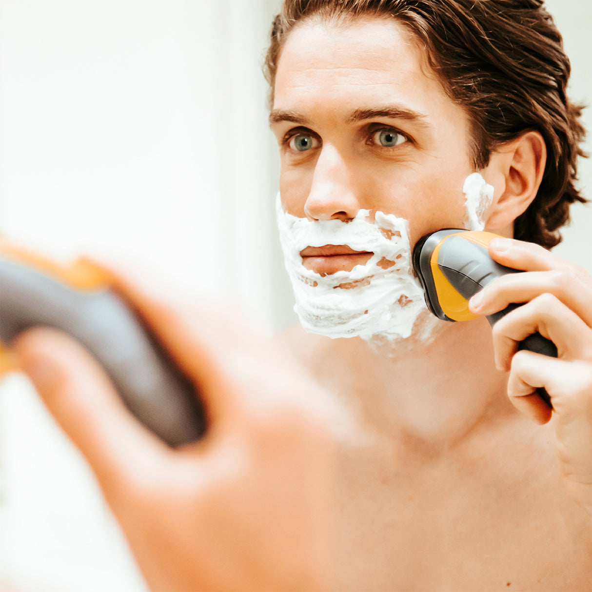 Remington 5100 Virtually Indestructible Rotary Battery Shaver | PR1855