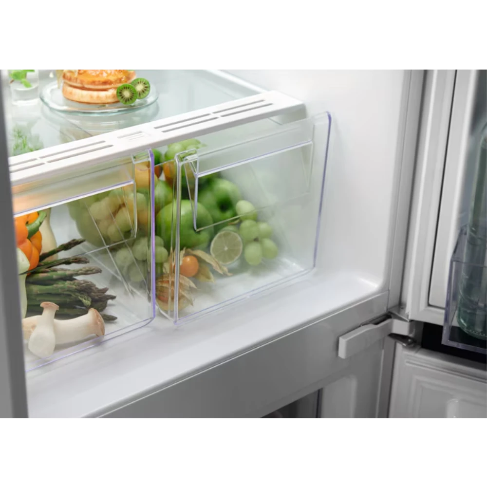 Electrolux 177cm 50/50 Low Frost Integrated Fridge Freezer - White | LNS5LE18S5