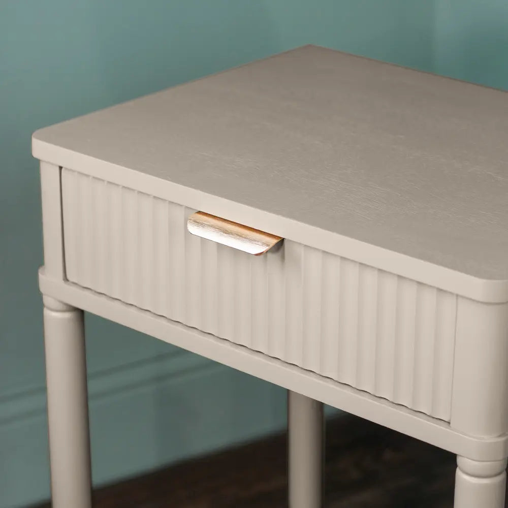 Tara Lane Parson 1 Drawer End Table - Oyster | TL6886