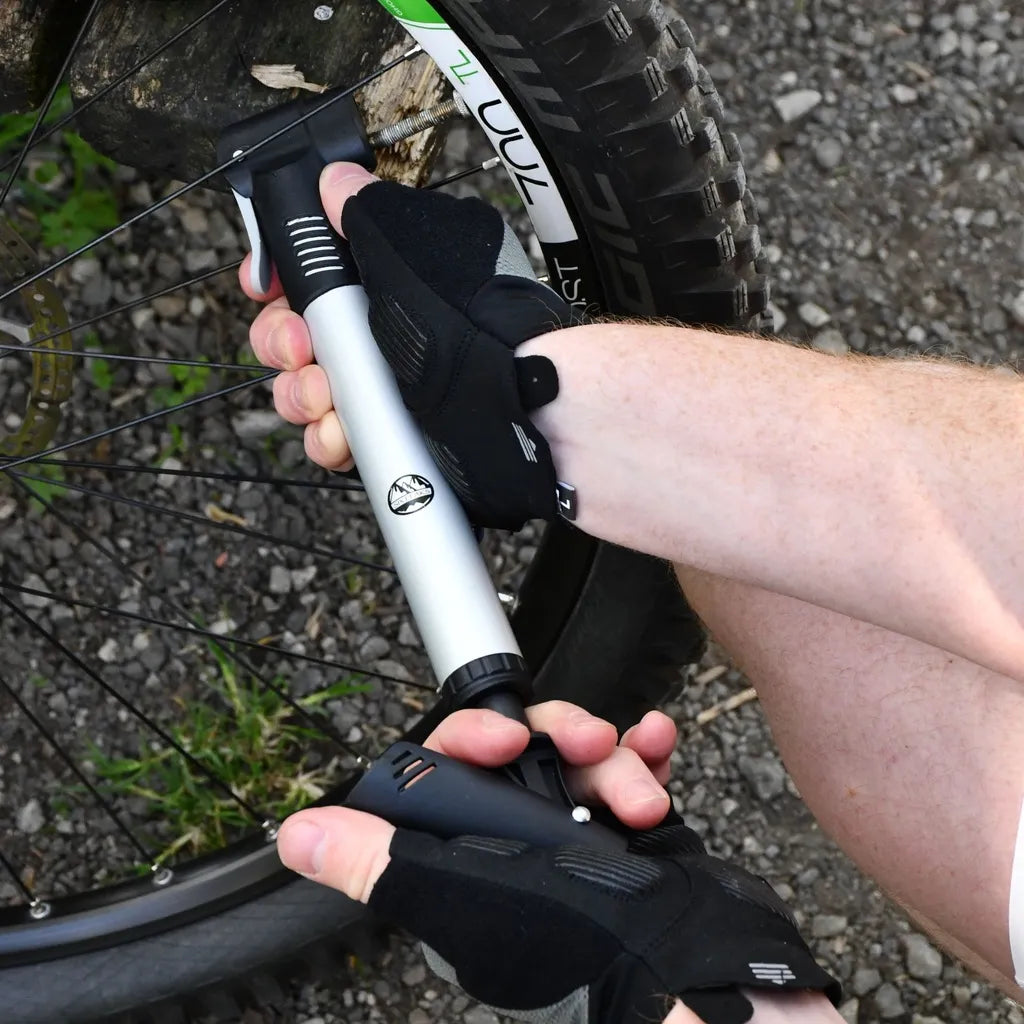 Six Peaks Cycling Mini Hand Pump for Bike | SIC000701