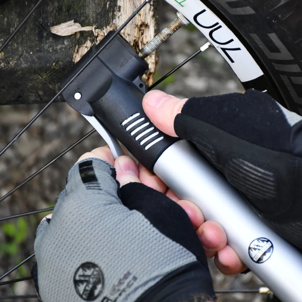 Six Peaks Cycling Mini Hand Pump for Bike | SIC000701