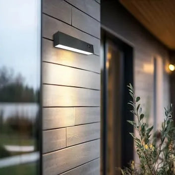 Luceco Era Solar Brick Light with 5 Modes with PIR IP54 1000 Lumens - Black | LEXBR100B30