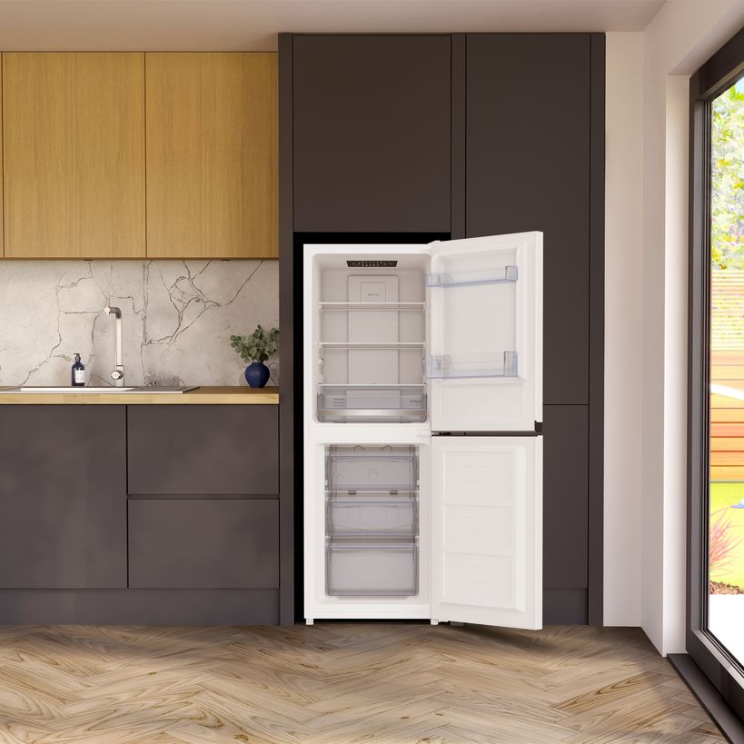 Beko 151cm 50/50 Total No Frost Fridge Freezer - White | CNE4552W