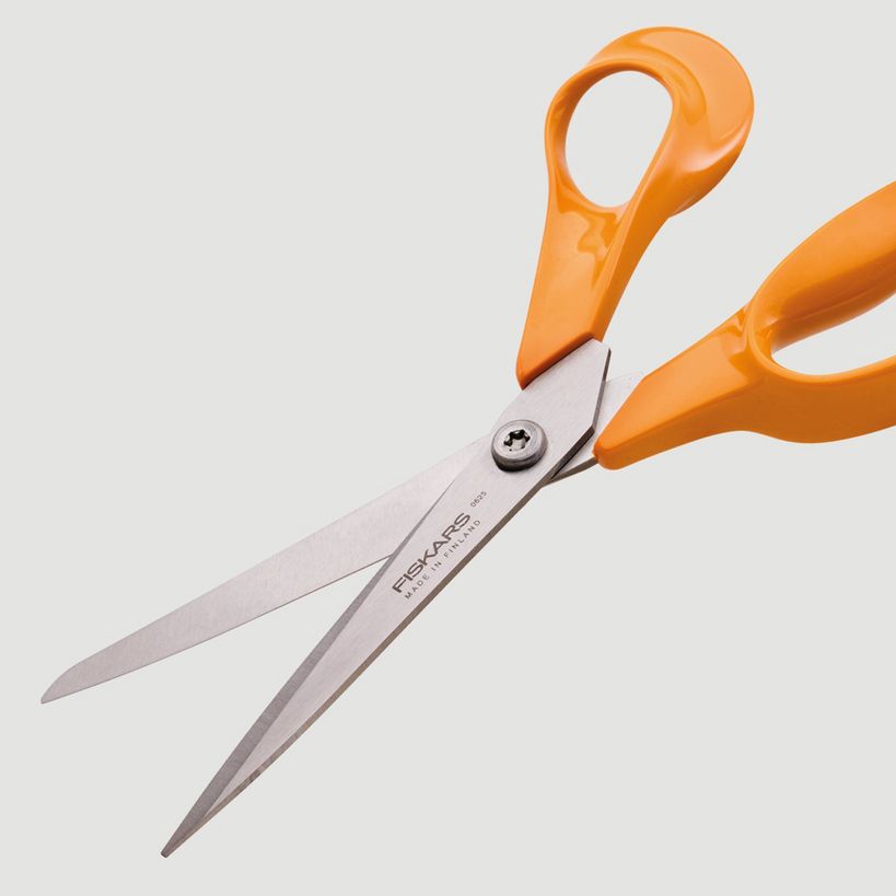 Fiskars Classic Scissors 21cm 8 inch | XMS26SCISSORS