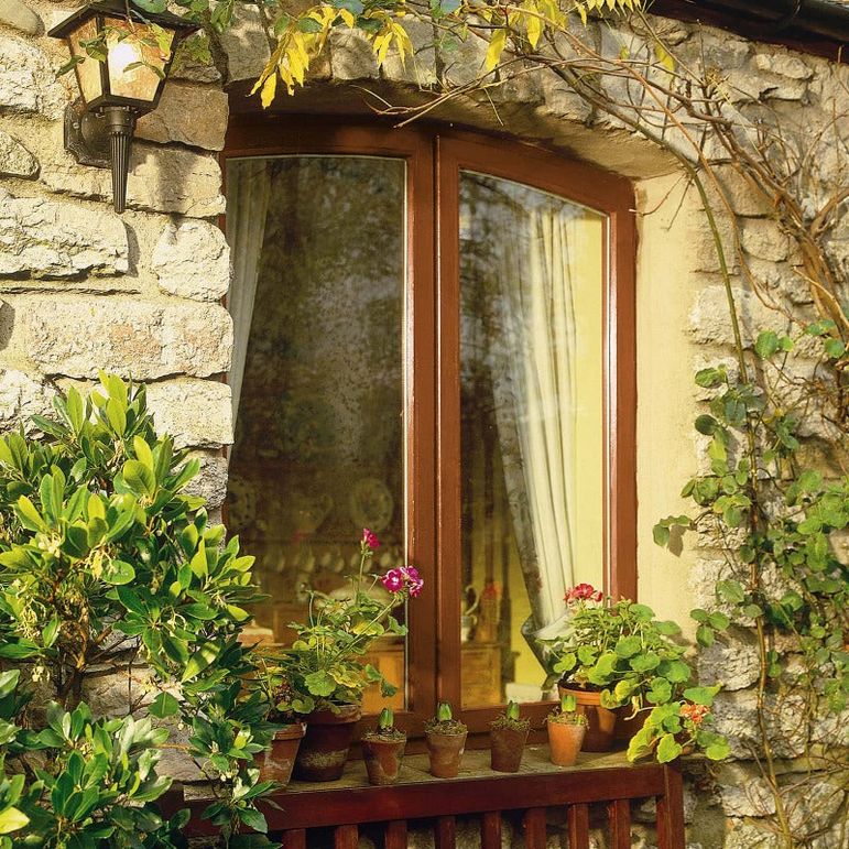 Sadolin Extra Durable Woodstain 2.5 Litre - Antique Pine | 5028529
