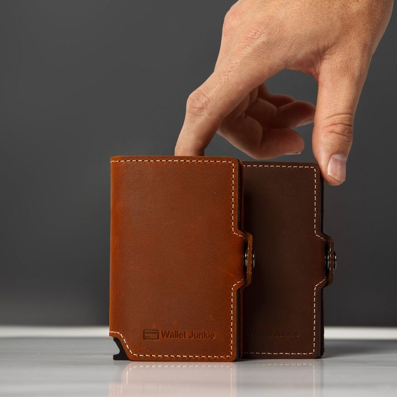 Wallet Junkie Pro Duo for up to 14 Cards - Light Brown | WJD-LBR