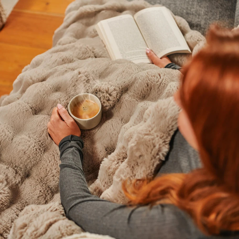 Dreamland Luxury Hygge Days Heated Large Fleece Throw - Mocha