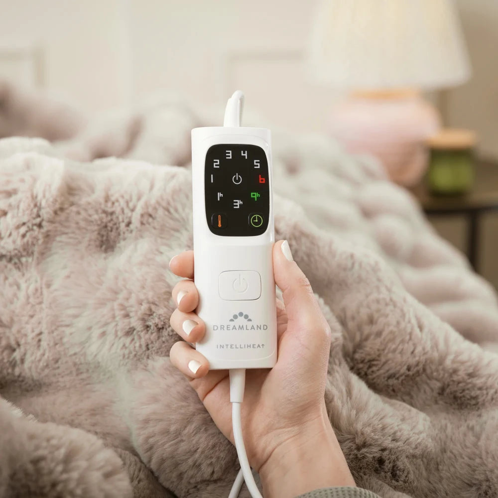 Dreamland Luxury Hygge Days Heated Large Fleece Throw - Mocha