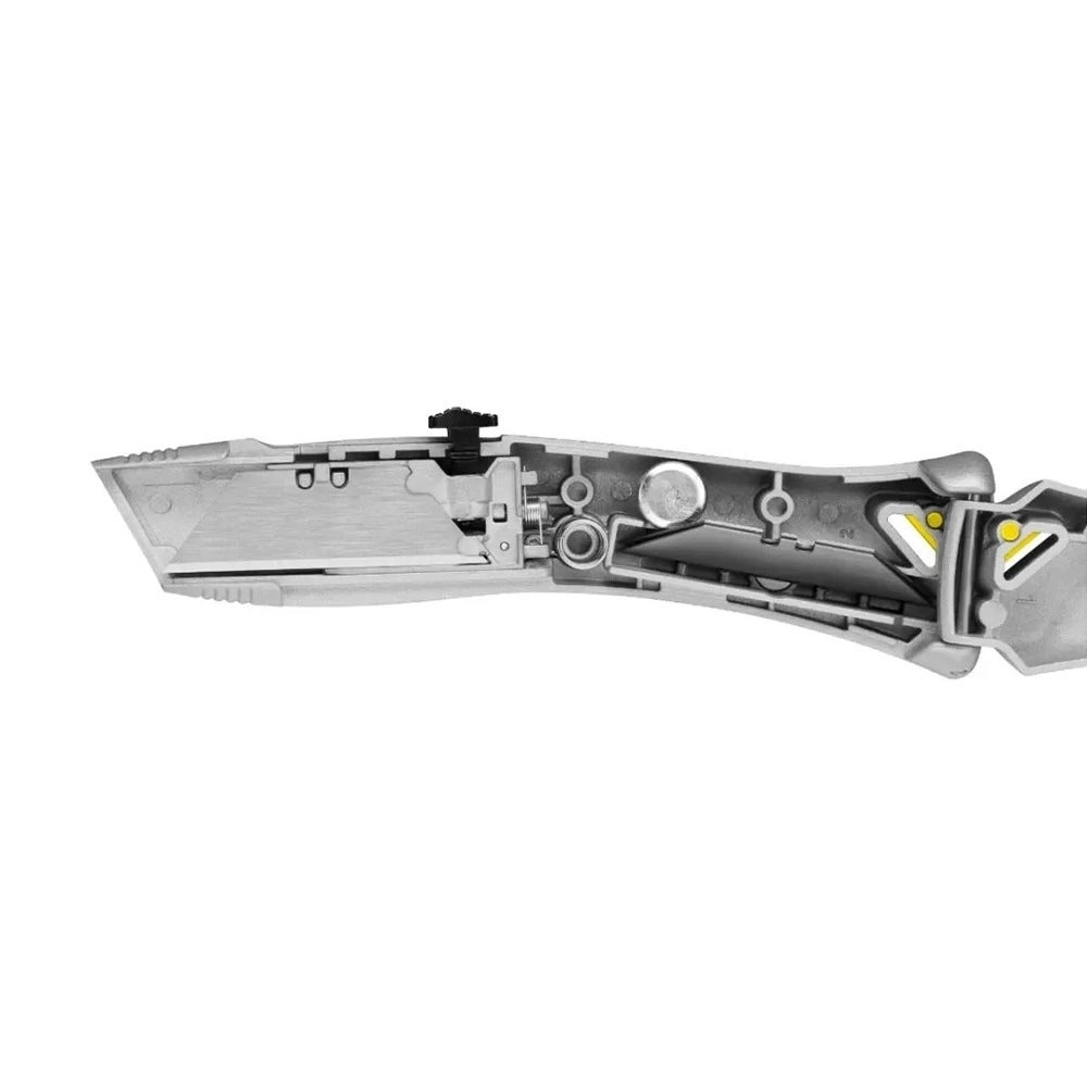 Stanley Retractable Pro Knife with 10 Blades | XMS25PROKNIF