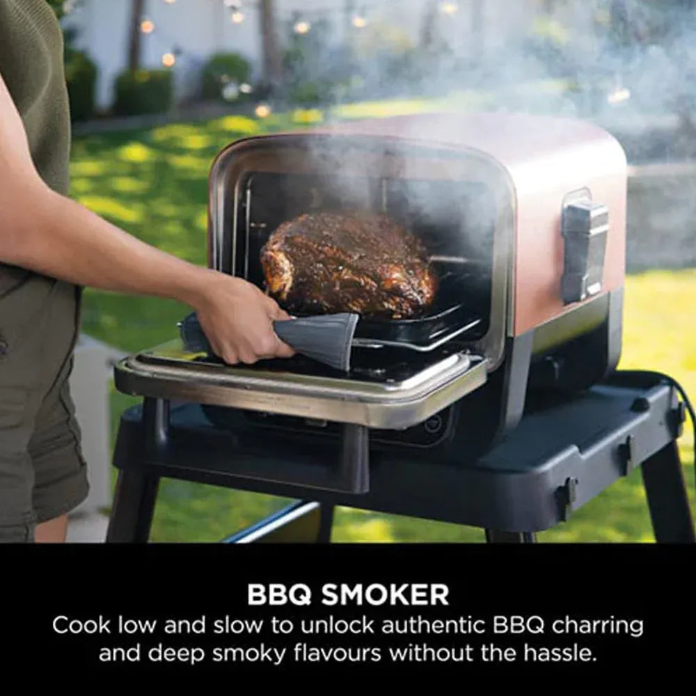 Ninja, Woodfire Electric Outdoor Oven, Artisan Pizza Maker and BBQ Smoker | OO101UK