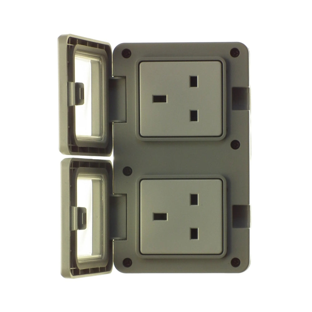 Powermaster Double 2 Gang Damp Proof Outdoor Socket | 1536-18