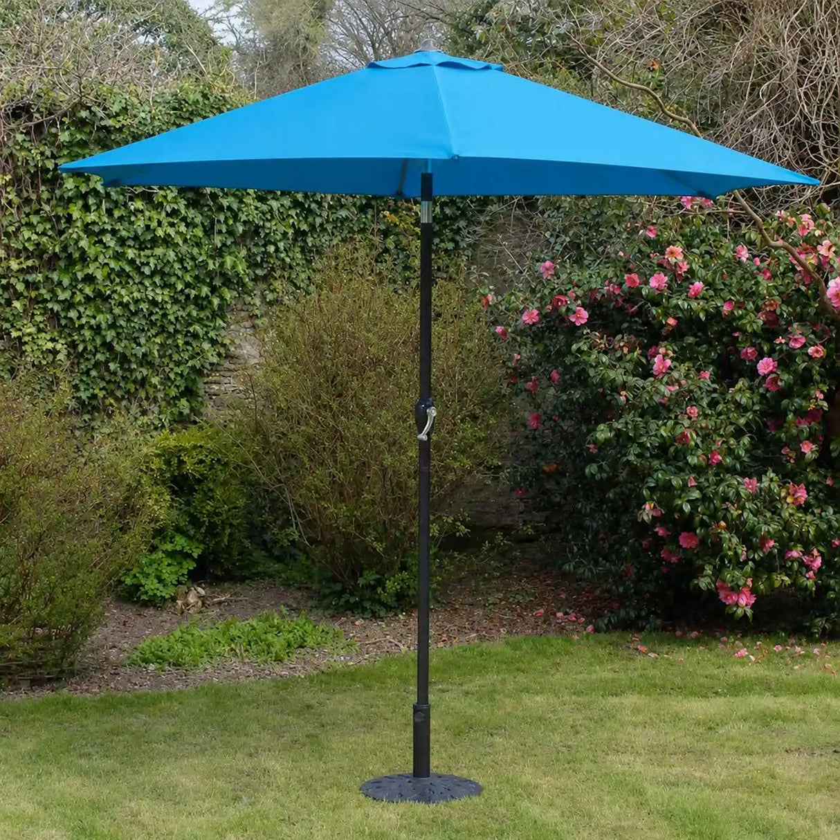 Culcita Crank and Tilt Garden Parasol 2.7 Metre - Azure | PASCAZ269