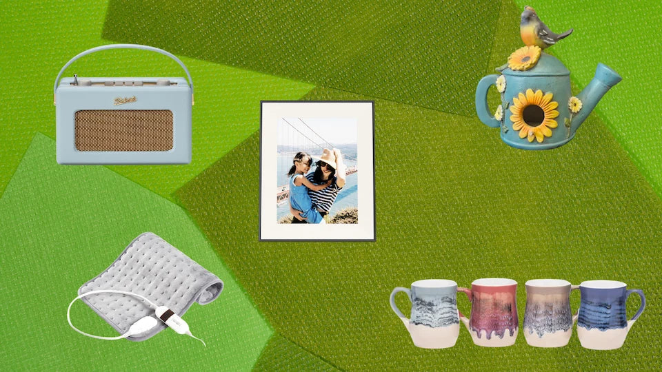 10 Handpicked Christmas Gifts For Irish Grandparents (2025)