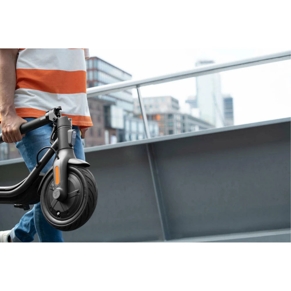 Segway F25E Ninebot KickScooter Electric E Ecooter - Black | KICKSCF25