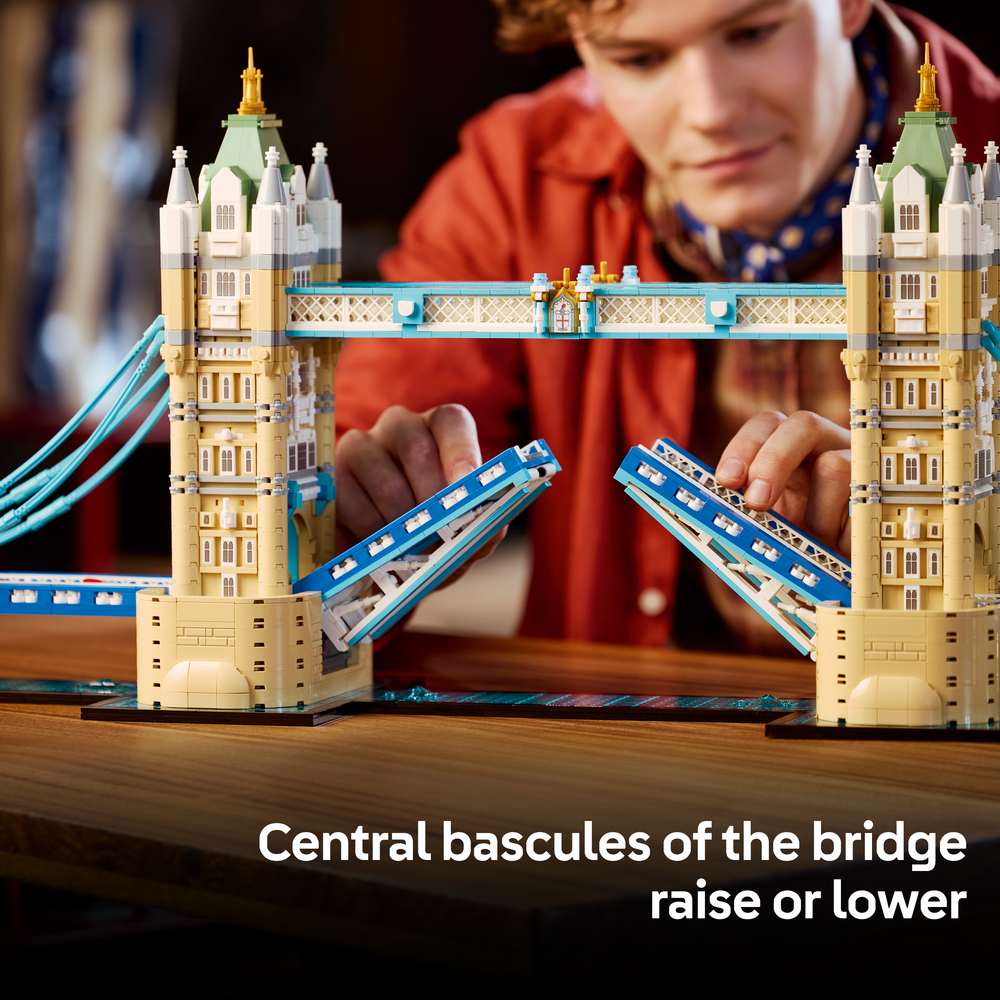 LEGO Architecture Tower Bridge 21067 - captioned product view. 3745 pieces. Ages 18+.