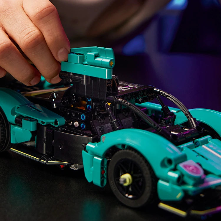 Lego Aston Martin Valkyrie | 42208