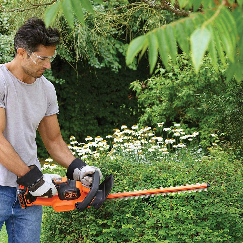 Black & Decker Powercommand Hedge Trimmer Cutter 18V 1 x 2.0Ah Li-ion | GTC18452PC