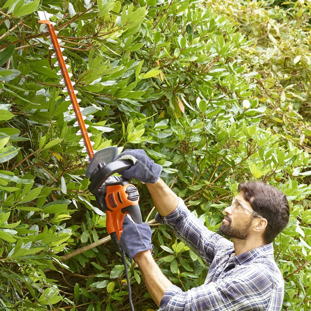 Black & Decker Hedge Trimmer Cutter 60cm 600W 240V | BEHTS501