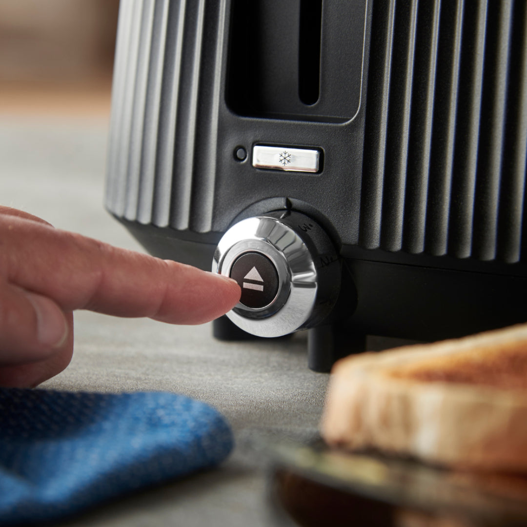 Russell Hobbs Bronte 4 Slice Toaster - Black | 26770