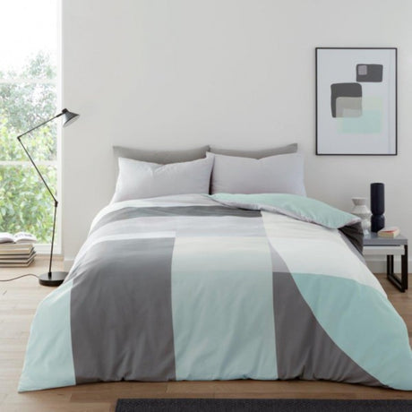 Gaveno Cavailia Abstract Blocked Double Duvet Set ( Bed Covers ) - Grey / Green | TX1029D