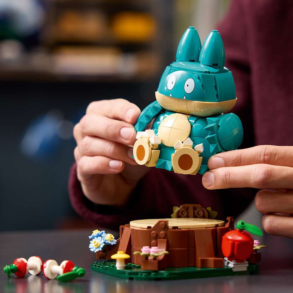 LEGO Pokémon Munchlax 72150 - close-up detail of the finished build. 757 pieces. Ages 18+.