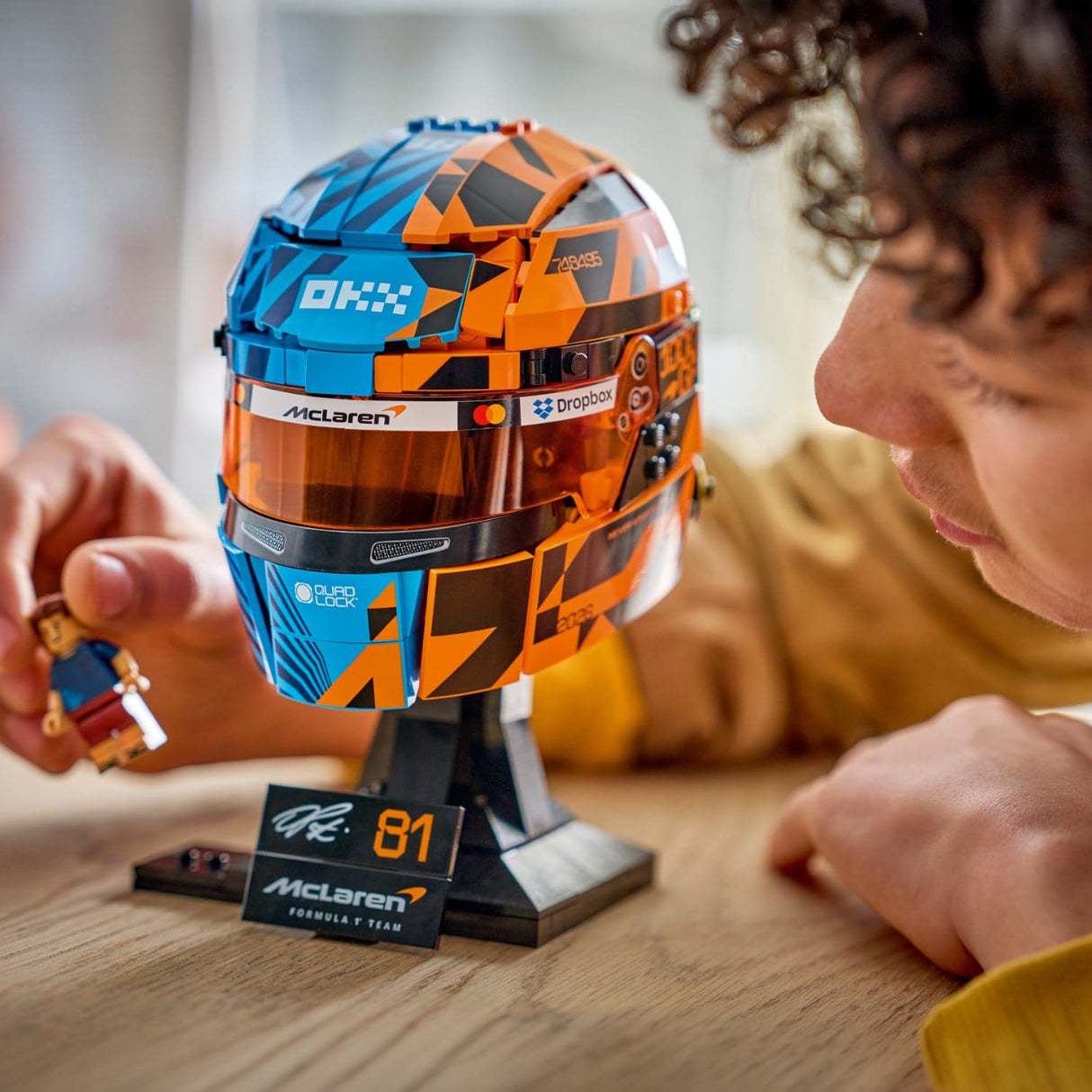 Lego Editions McLaren Mastercard F1Team Oscar Piastri Helmet | 43017