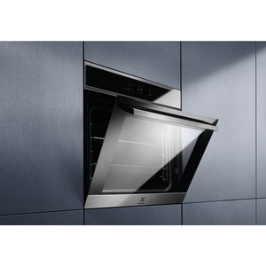 Electrolux 800 Assisted Cooking 71L Built-In Multifunction Single Oven - Stainless Steel | EOE8P09X