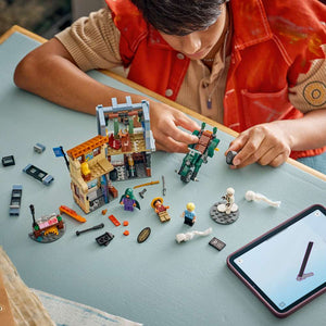 LEGO ONE PIECE Showdown with Captain Smoker 75642 - a child building the set. 547 pieces. Ages 9+.