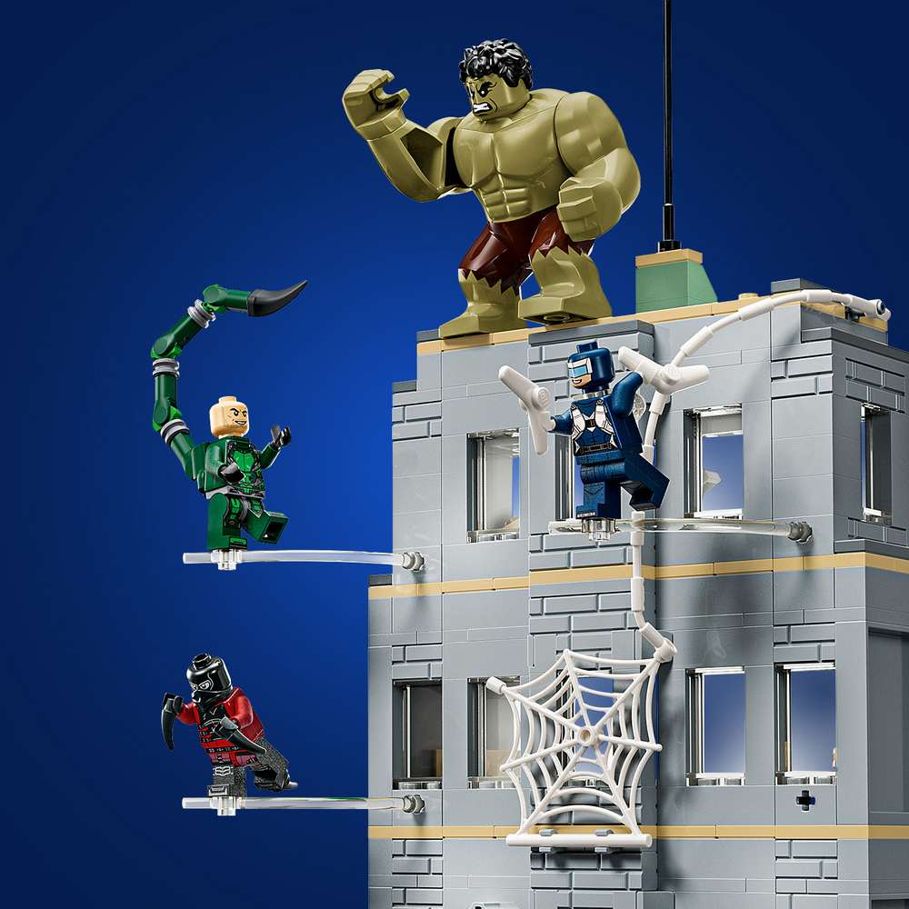 LEGO Super Heroes Spider-Man vs. Hulk Epic Clash 76350 - close-up detail of the finished build. 534 pieces. Ages 8+.