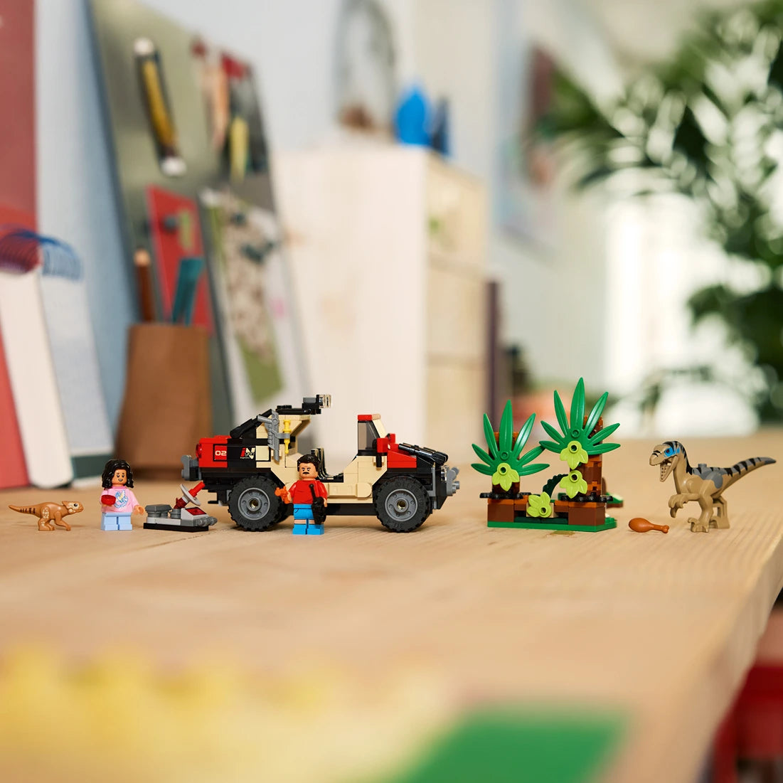 Lego Raptor Off-Road Escape | 76972