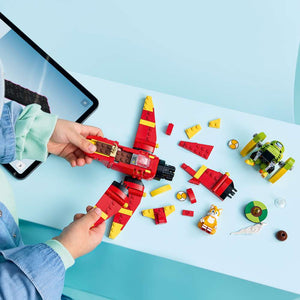 LEGO Sonic Tails' Tornado-1 77119 - a child building the set. 310 pieces. Ages 8+.