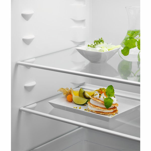 Electrolux 70/30 Low Frost Built In Integrated Fridge Freezer - White | LNS5LE18S