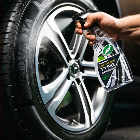 Turtle Wax Wet and Black Tyre Dressing 500ml Spray Bottle | PRR.TW51801