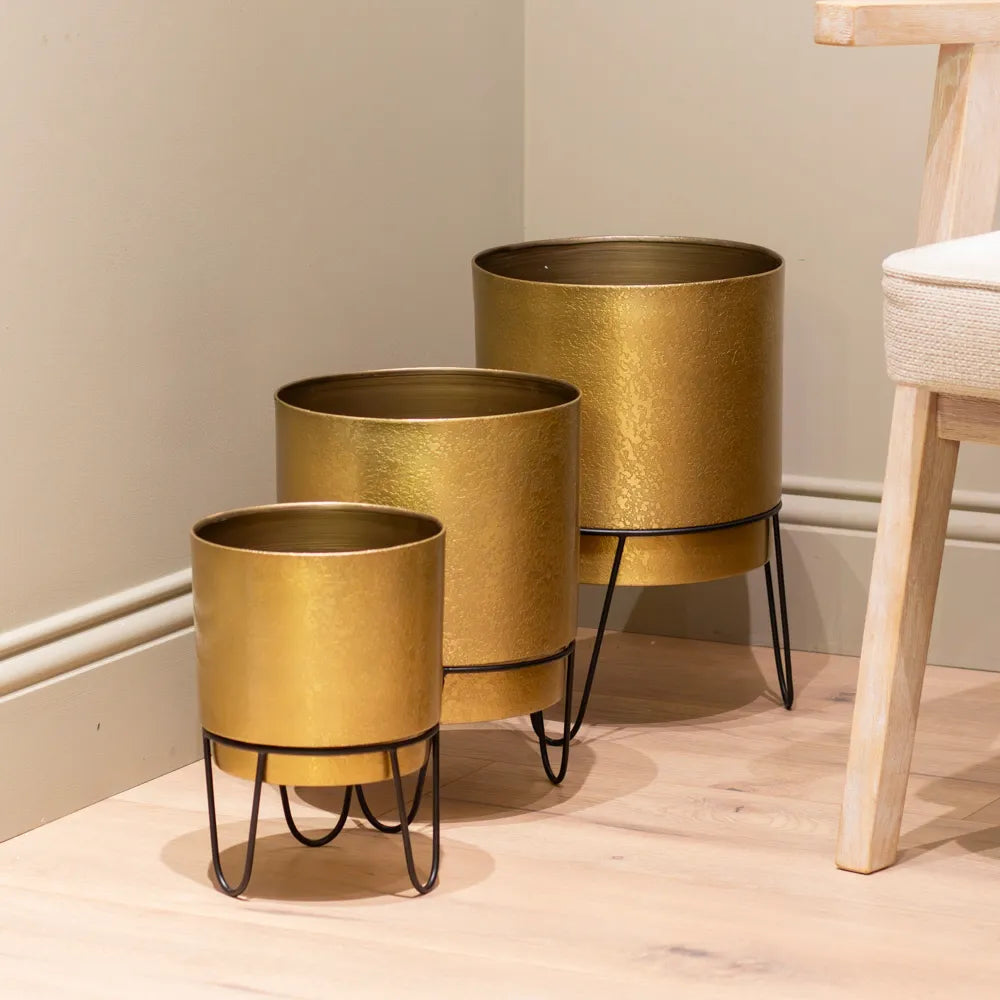 Tara Lane Anisha Planters with Stand Set of 3 - Brass / Black | TL6929