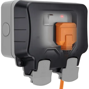 Luceco 13A Grey 2 Gang Outdoor Weatherproof Switched Socket | WP22-02