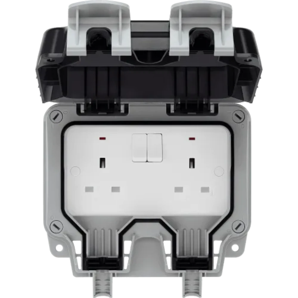 Luceco 13A Grey 2 Gang Outdoor Weatherproof Switched Socket | WP22-02
