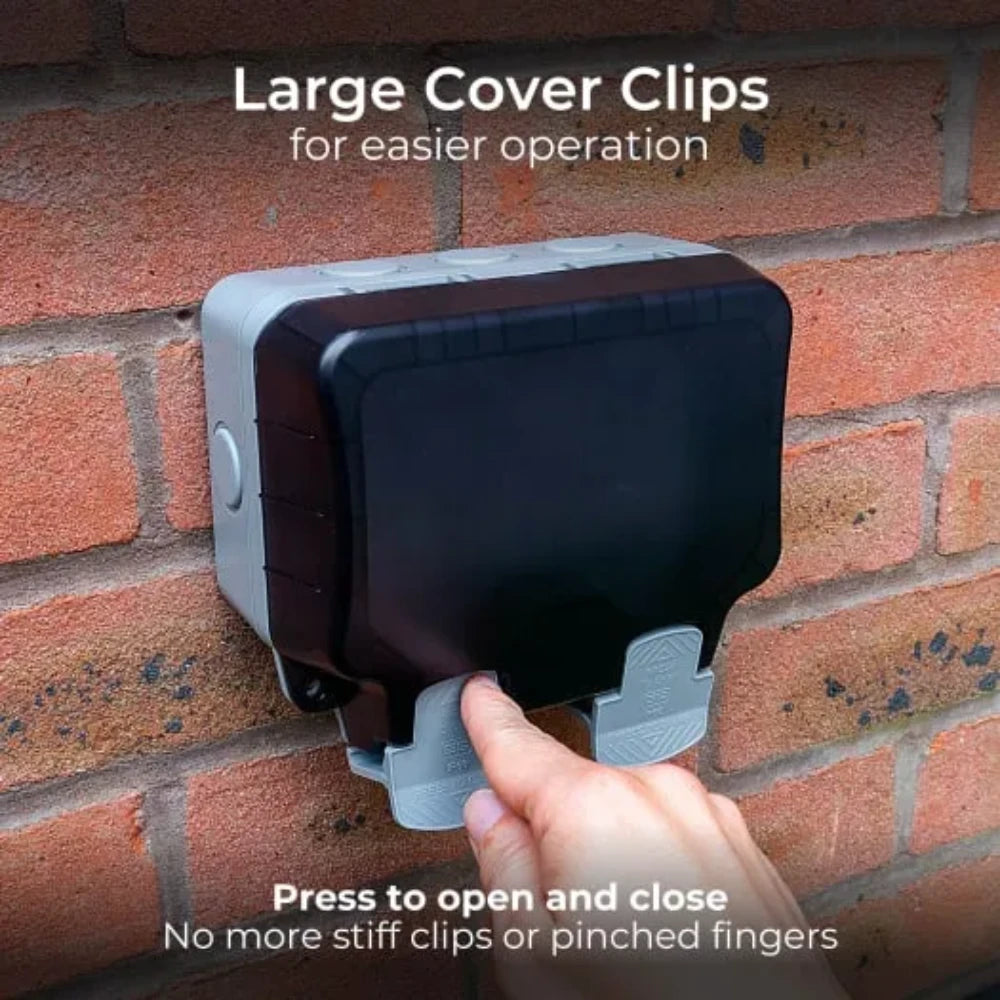 Luceco 13A Grey 2 Gang Outdoor Weatherproof Switched Socket | WP22-02