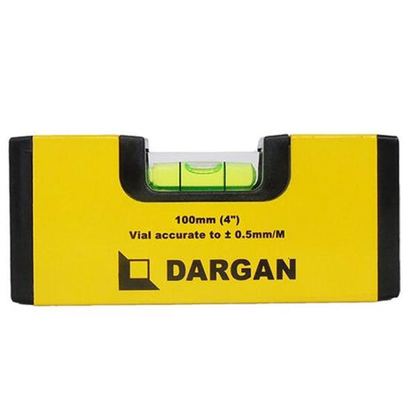 Dargan yellow and black pocket level with magnetic base, 100mm length, showing green spirit vial and accuracy rating of 0.5mm/M