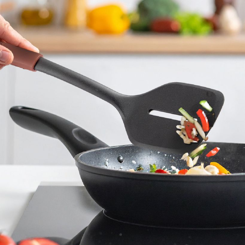 Blackmoor 6 Piece Kitchen Utensil Set with Rotating Stand | 68609