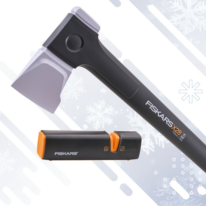 Fiskars Splitting Axe and Sharpener | XMS26AXE