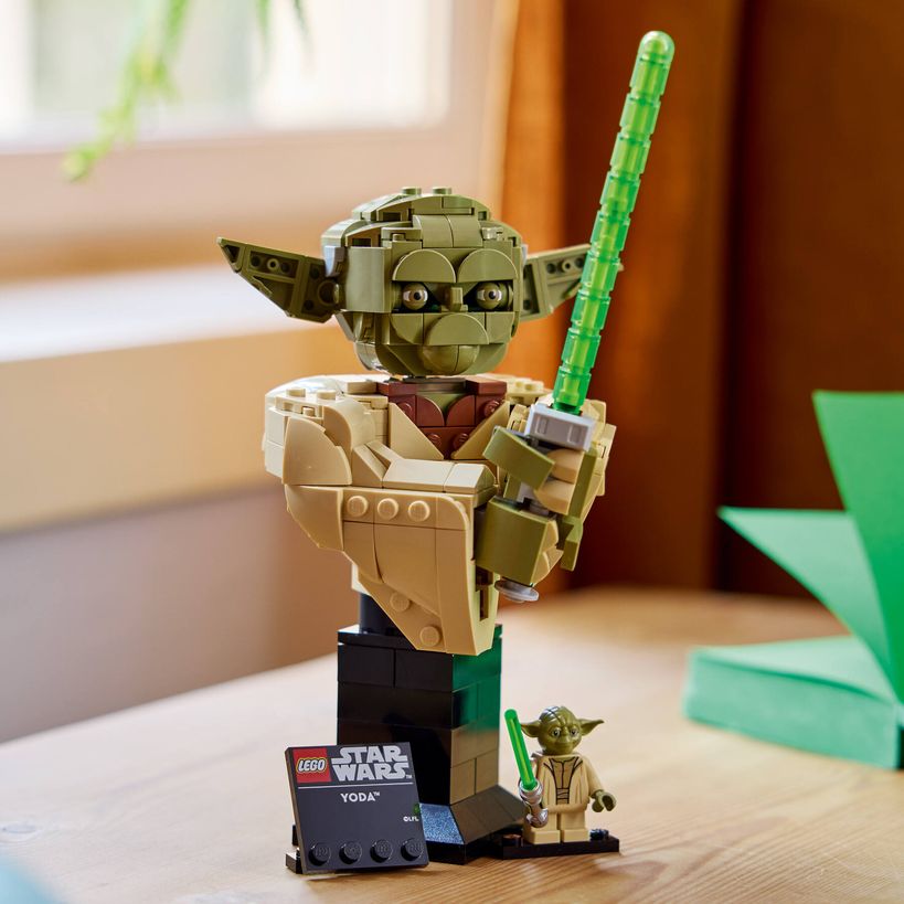Lego Star Wars Yoda Bust | 75438