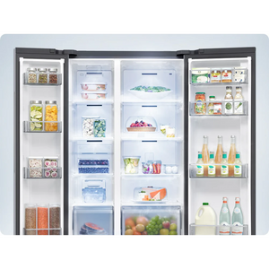 Samsung SpaceMax Bespoke AI Series 640L American Fridge Fridge Freezer - Black | RS70F64KEFEU