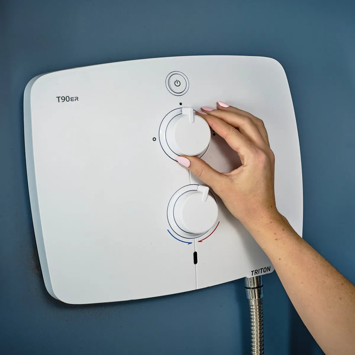 Triton T90ER Pumped Electric Shower 9.0kW - White | XE90ER91